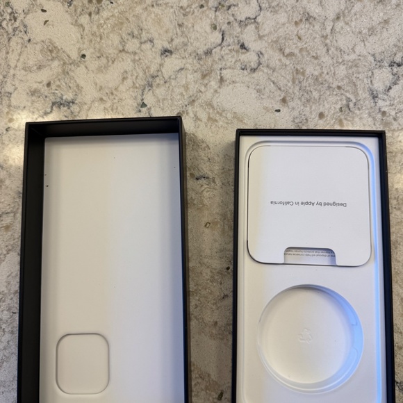 Apple iPhone 12 Pro Max Retail BOX ONLY - No Phone Included - Picture 5 of 7